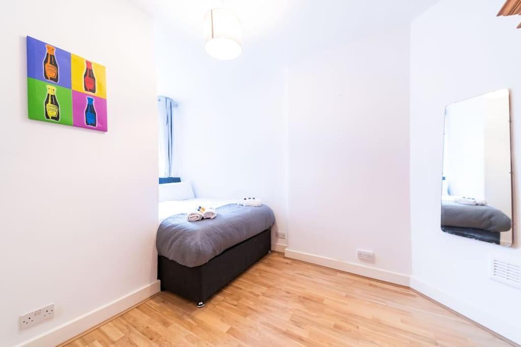 Beautiful One Bedroom Flat In Tavistock Place Londres Exterior foto