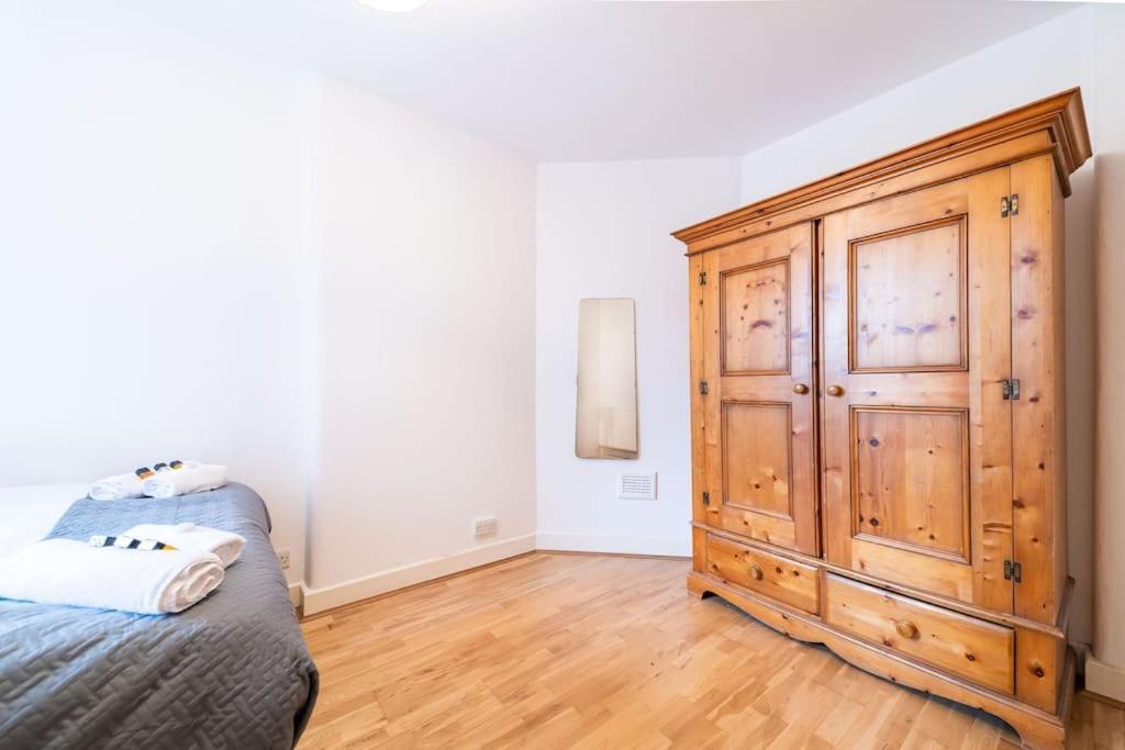 Beautiful One Bedroom Flat In Tavistock Place Londres Exterior foto